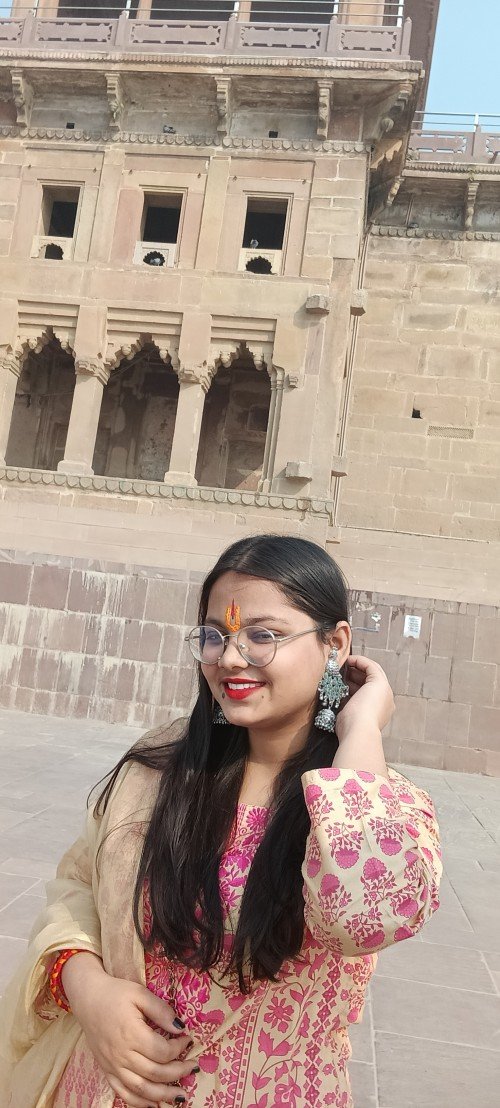 Best Science,Maths,English tutor in Varanasi